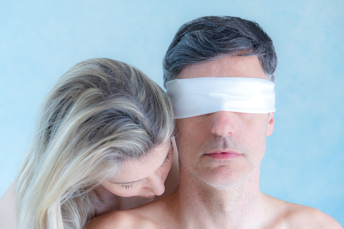 Eros & Thanatos — Eyes Wide Shut (Vassilis Konstantinou)
