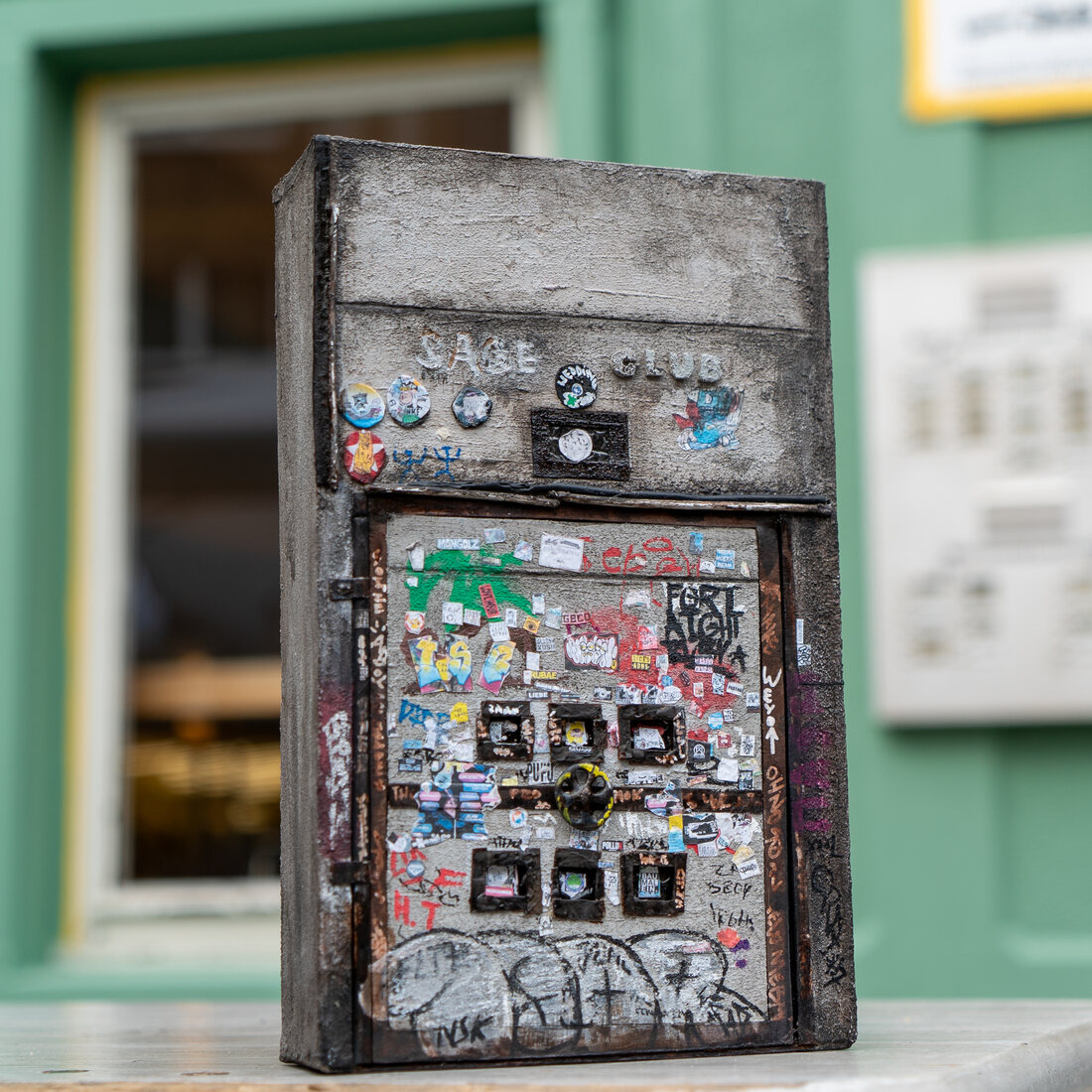 Urban Dirt — model by Bibo